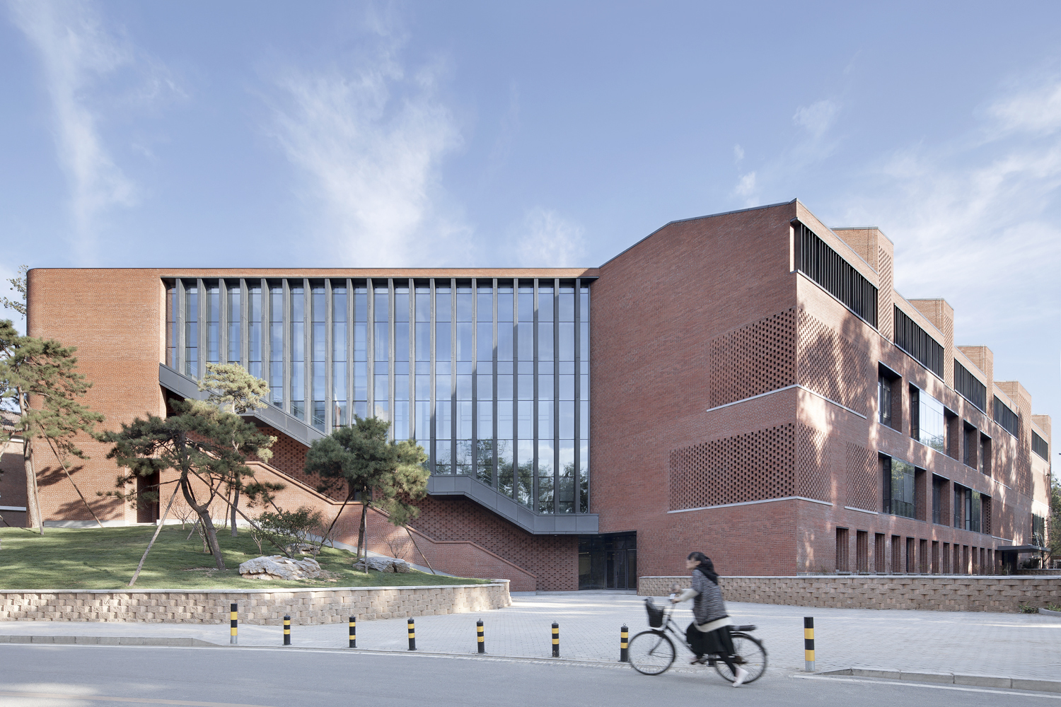 北京清华大学中央食堂-教育建筑案例-筑龙建筑设计论坛