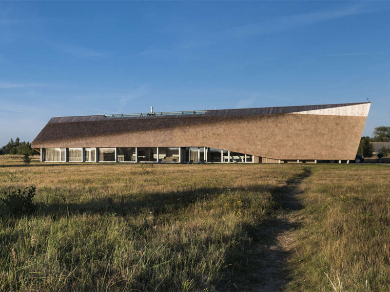 地平线A型住宅资料下载-拉脱维亚沙丘住宅