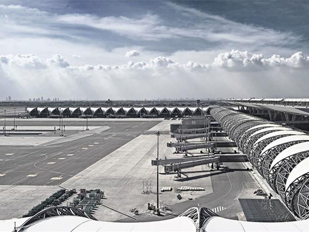 机场庭院设计资料下载-泰国素万那普机场客运大航站楼