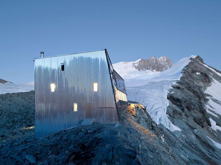 法国阿尔卑斯木屋资料下载-瑞士Tracuit山中小木屋