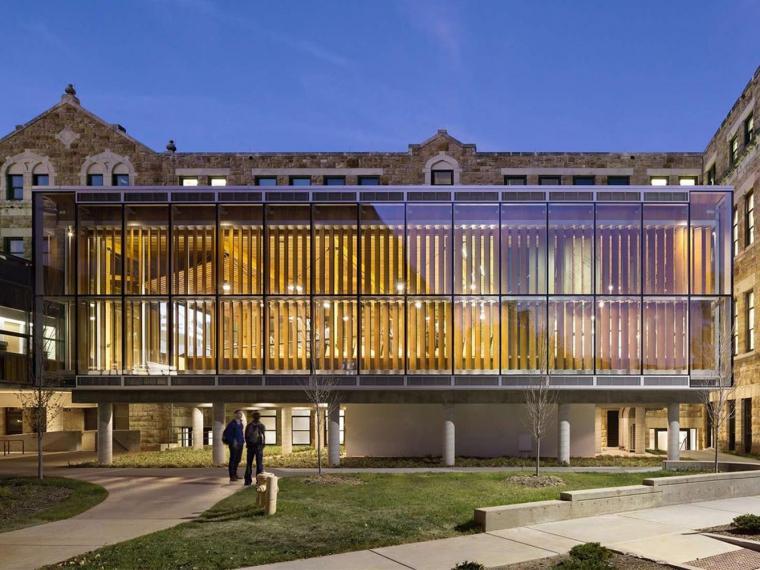 于默奥大学建筑学院资料下载-堪萨斯大学建筑学院论坛大楼