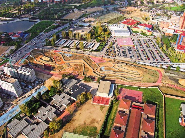 马德里新Pradolongo公园