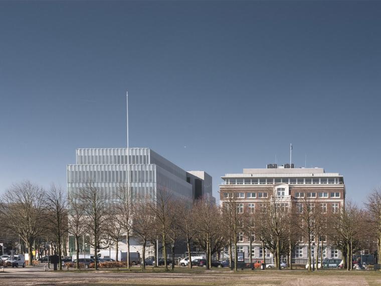 法院广场cad资料下载-荷兰最高法院