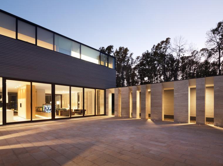 乌克兰列廊柱别墅