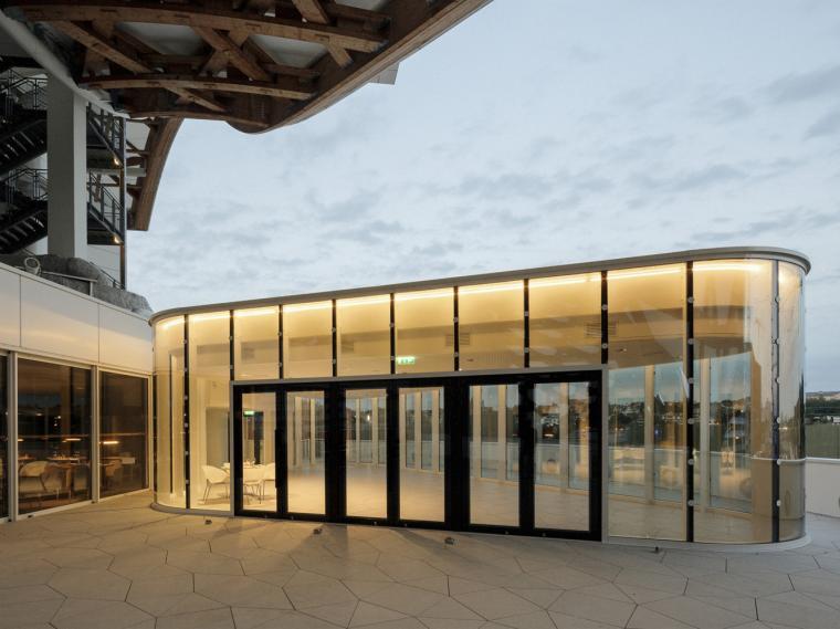 加建CAD资料下载-法国蓬皮杜梅斯餐厅加建