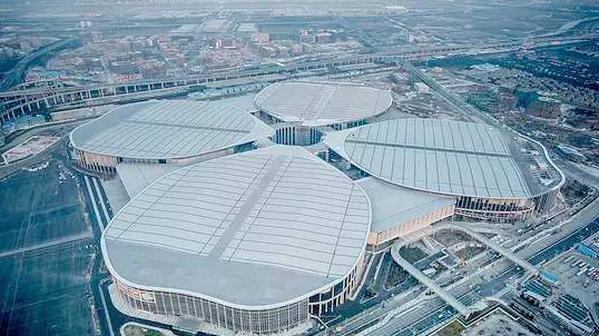 郑州高铁站到新郑机场资料下载-BIM应用于世界最大展馆施工建设