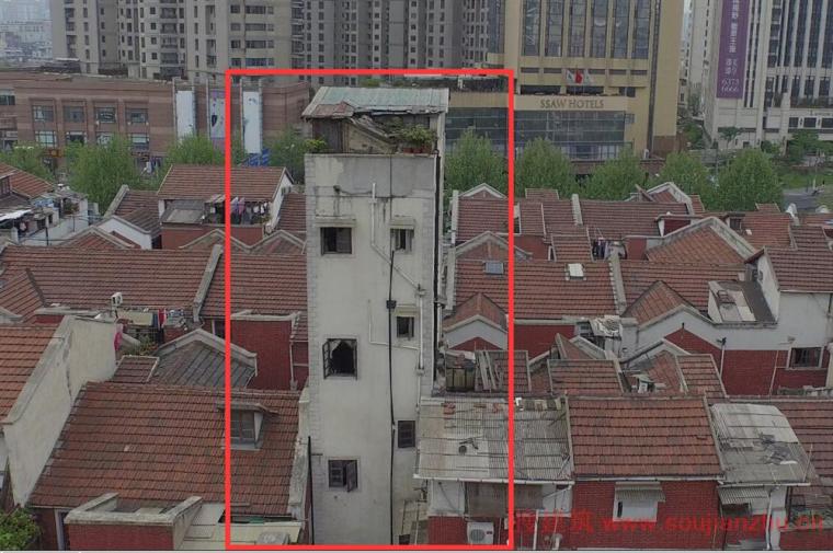 别墅客厅电视背景墙资料下载-39平米蜗居变“空中别墅”过程！成上海闹市的风景线！
