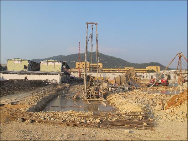地基土的胀缩变形量计算资料下载-地基施工两手抓，消除隐患保安全