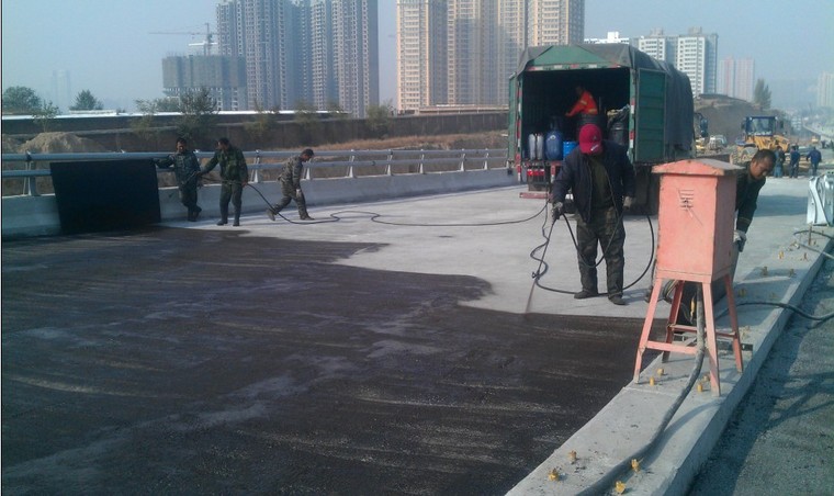 涂膜防水层施工工艺标准资料下载-城市桥梁桥面防水层施工工艺六大要求总结