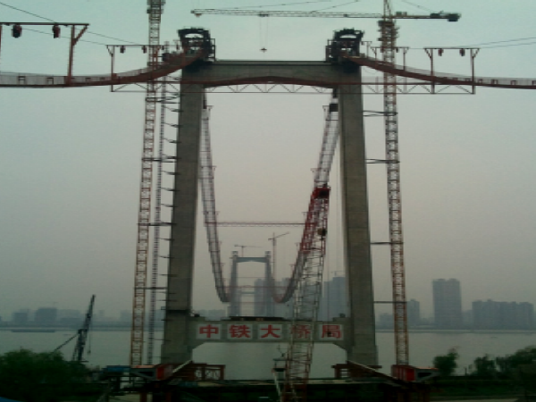武汉城建重点工程资料下载-提高桥梁预应力管道压浆质量