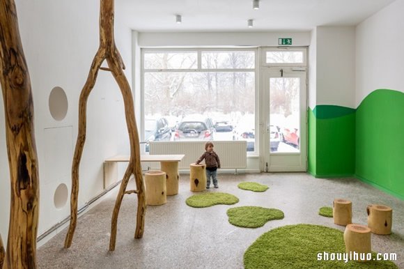 黄色的大象幼儿园资料下载-德国柏林森林系幼儿园装修布置设计