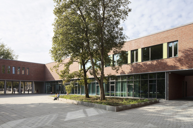 文洛式保温室图资料下载-德国久洛·特里比希学校扩建
