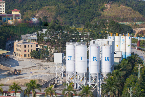 水泥混泥土搅拌站资料下载-教你看出混凝土搅拌站质量的优劣