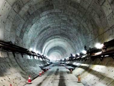 沥青混凝土路面施工组织设计资料下载-下穿隧道、管网、路灯灯附属物建设工程施工组织设计（218页）