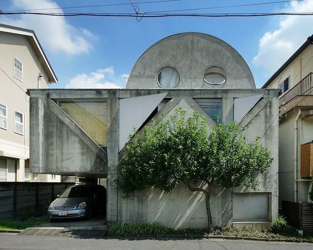 日本悬浮住宅资料下载-住宅中异样的结构