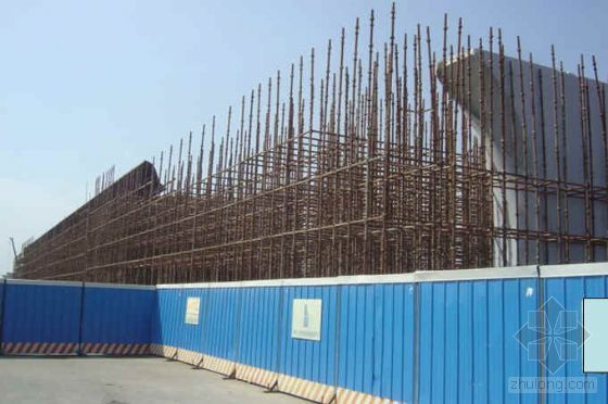 建设工程施工现场环境与卫生标准资料下载-天津市市级文明工地现场文明施工管理实例之施工现场（一）