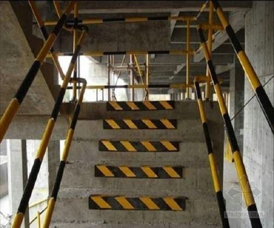 建设工程施工现场安全生产标准化图集（2014最新版 81页）-楼梯临边防护图 