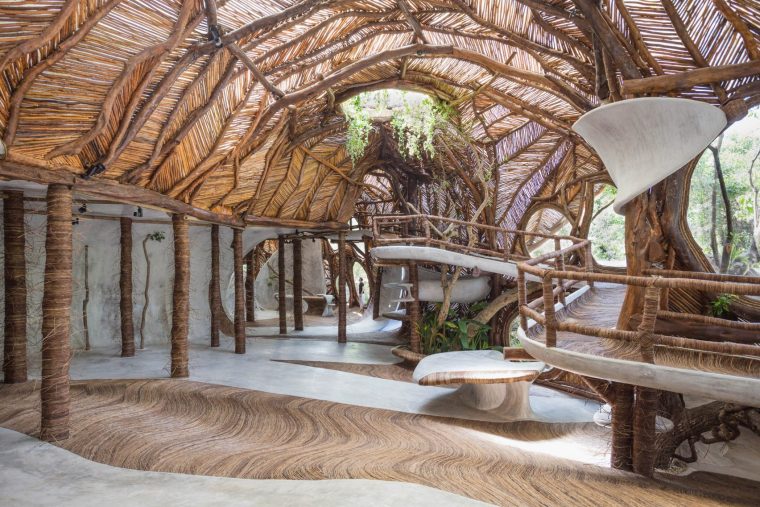 树美术馆ppt资料下载-水泥和木材结合出奇妙的空间结构 — 图卢姆树屋美术馆