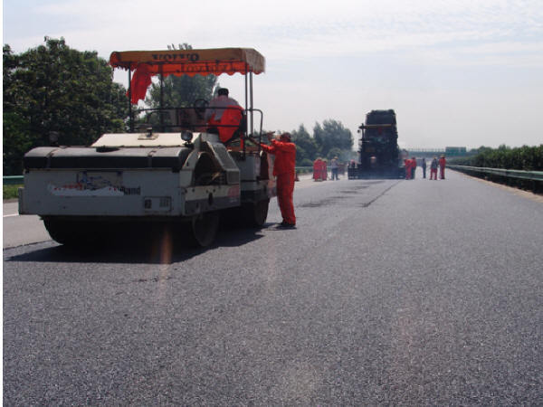 高速公路施工过程质量控制资料下载-高速公路交通安全设施施工技术要点与质量控制