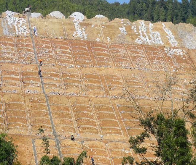 全套高速公路场地/路基/桥梁施工标准化范例照片，拿走不谢！_37