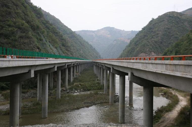 项目管理100资料下载-高速公路路基桥隧工程项目管理策划书（85页）