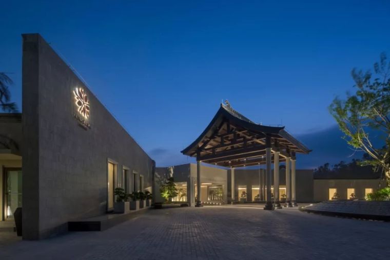观海建筑设计资料下载-珠江口最美的坐山观海酒店！