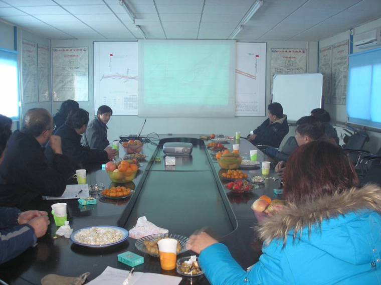 浅埋隧道资料下载-高速公路工程浅埋偏压小净距公路隧道开挖施工（22页）