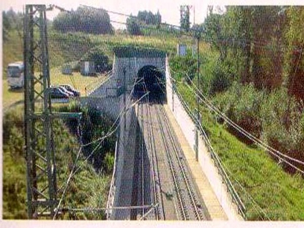 日本铁路隧道资料下载-高速铁路隧道防灾救援设计