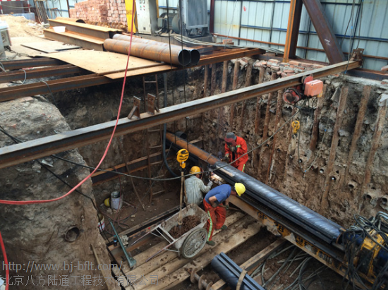 地下室人防救护站视频资料下载-济南市益寿路325人防工程横通道管幕施工