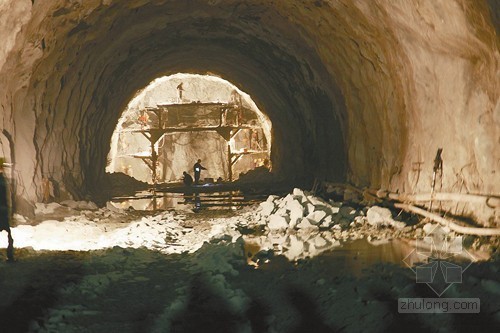 云南隧道施工图资料下载-新建云桂铁路(云南段)某标段隧道施工培训教材