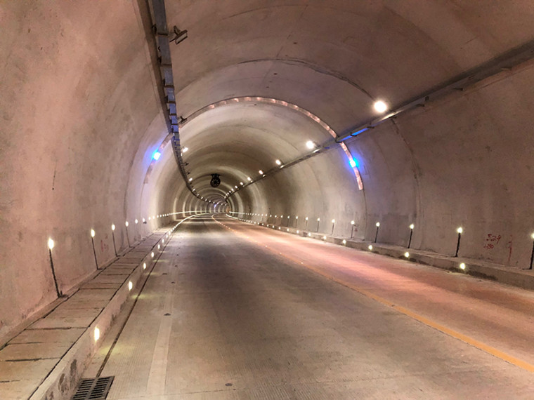 公路安全应急计划资料下载-高速公路隧道安全应急预案