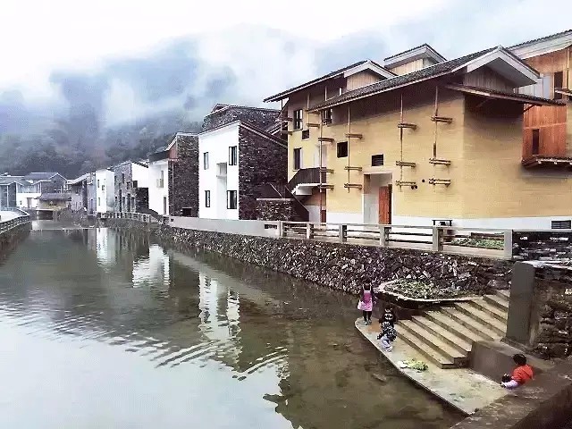 他是中国建筑狂人，骂过大师骂过市委书记，却甘愿对农民低声下气_51