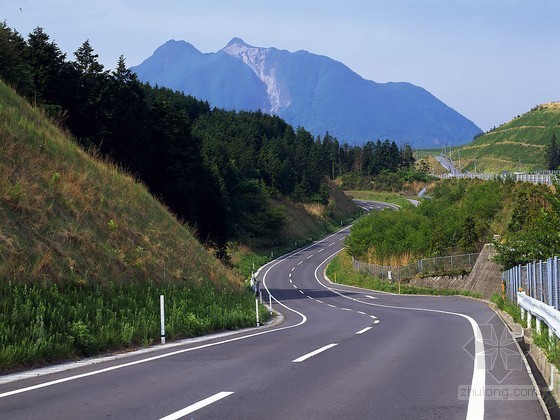 公路合理低价法招标文件资料下载-[河北]道路中修工程招标文件（249页 含工程量清单）