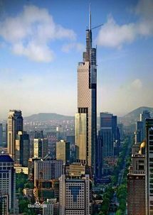 框架核心筒结构设置加强层资料下载-南京绿地紫峰大厦带加强层的框架-核心筒混合结构设计