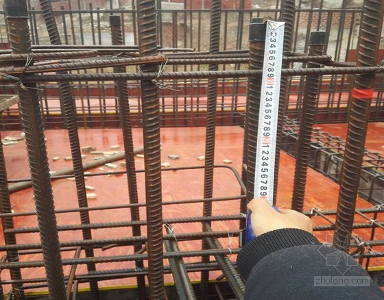 柱质量检查资料下载-住宅楼工程钢筋质量检查汇报