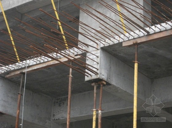 青岛建筑工程安全文明工地资料下载-[陕西]建筑工程安全文明工地施工标准化样板做法
