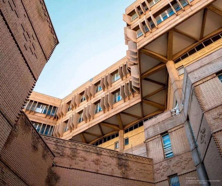 马赛公寓资料下载-粗野与真实：20世纪50年代到70年代 的野兽派建筑