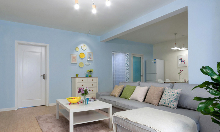 75平米卧室装修资料下载-淡蓝色温馨家装，一百一十平米现代简约三居室！