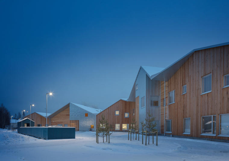 单元式幼儿园建筑设计资料下载-空间灵活的芬兰“谷仓”幼儿园