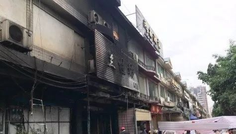 KTV火灾惨案18死5伤，违反了哪些消防规范？_5