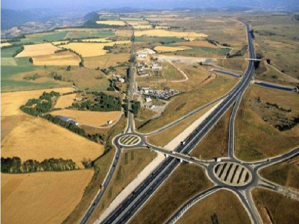 水泥路面小修资料下载-细谈法国道路养护体制与技术