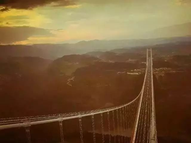 亚洲第一高墩大桥资料下载-“亚洲第一大桥”通车了