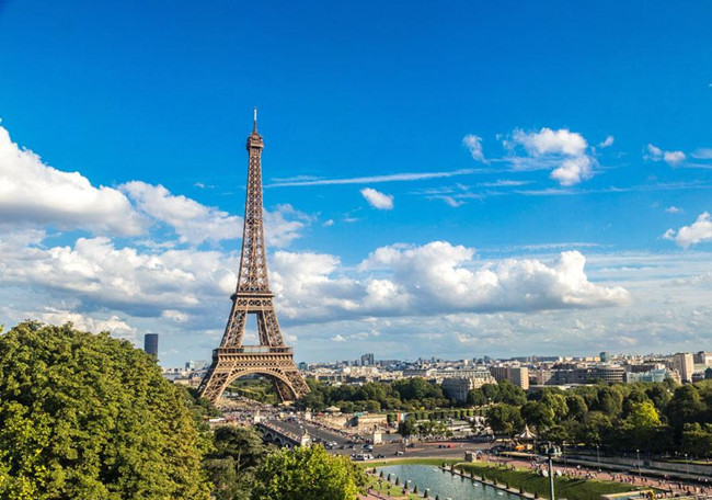 古斯塔夫·埃菲尔资料下载-巴黎翻修埃菲尔铁塔争取奥运会主办权