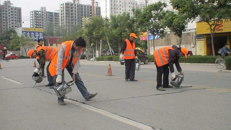 材料员技能资料下载-市政资料员年终总结(word，6页）