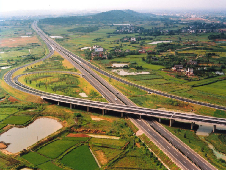 三级公路设计线路资料下载-山区公路路线总体设计思路(互通立交与服务区布设技巧)