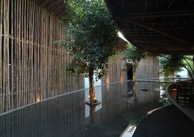 这个神奇的国家，用竹子做建筑，还能做的这么美！_38