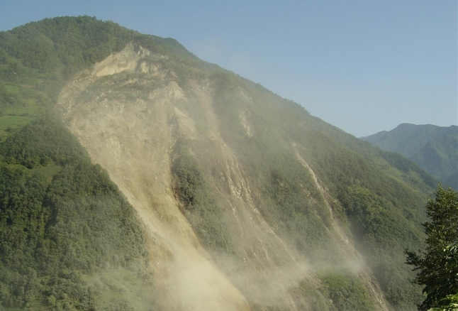 四川省地质灾害治理工程概资料下载-地质灾害监测预警（PPT，77页）
