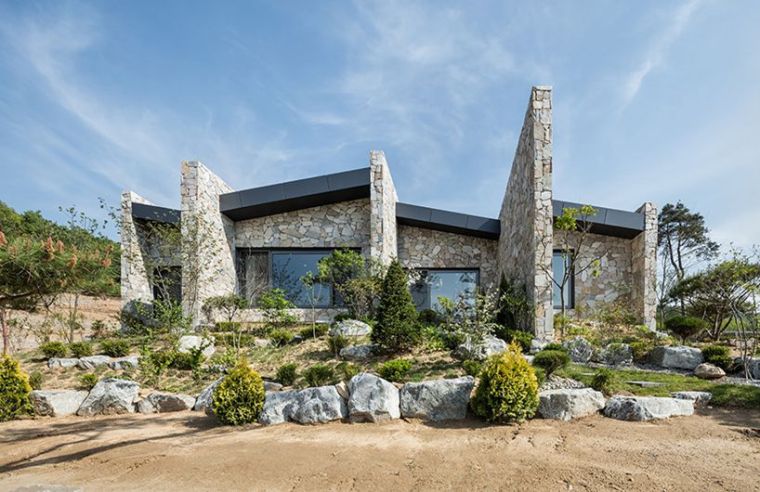 干挂石材转接件资料下载-韩国石材打造的住宅