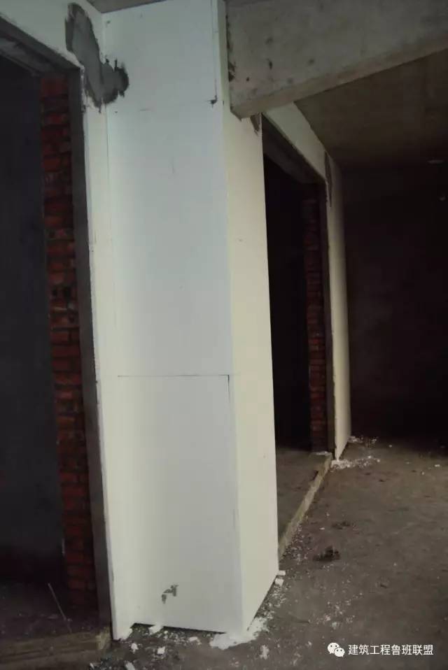 来工地现场看看外墙保温板是如何施工的_44