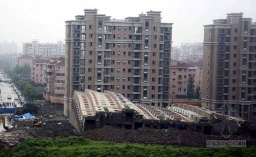 上海“莲花河畔景苑”在建楼整体坍塌事故分析_3